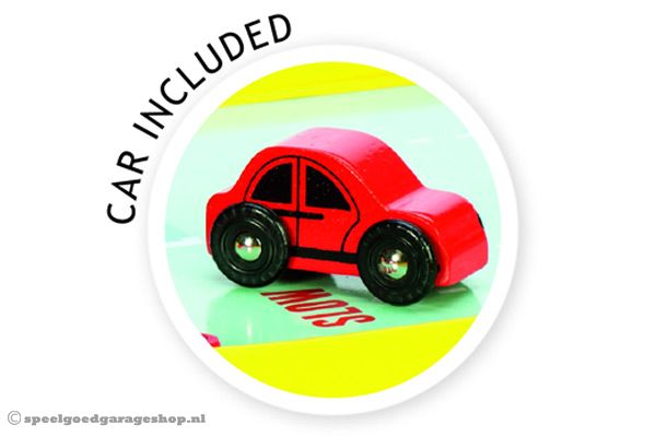 Wordt geleverd met een leuke rode auto.