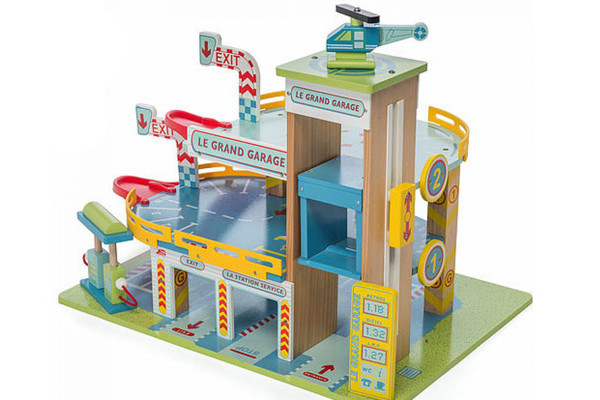 Le Grand garage heeft een formaat van 53,5x40x42