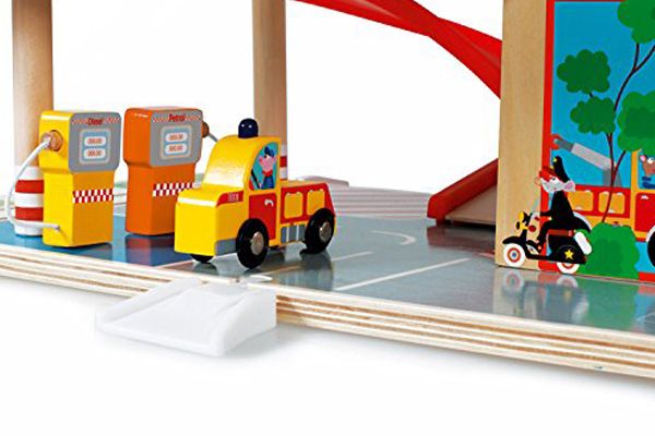 Compleet met verschillende accessoires.